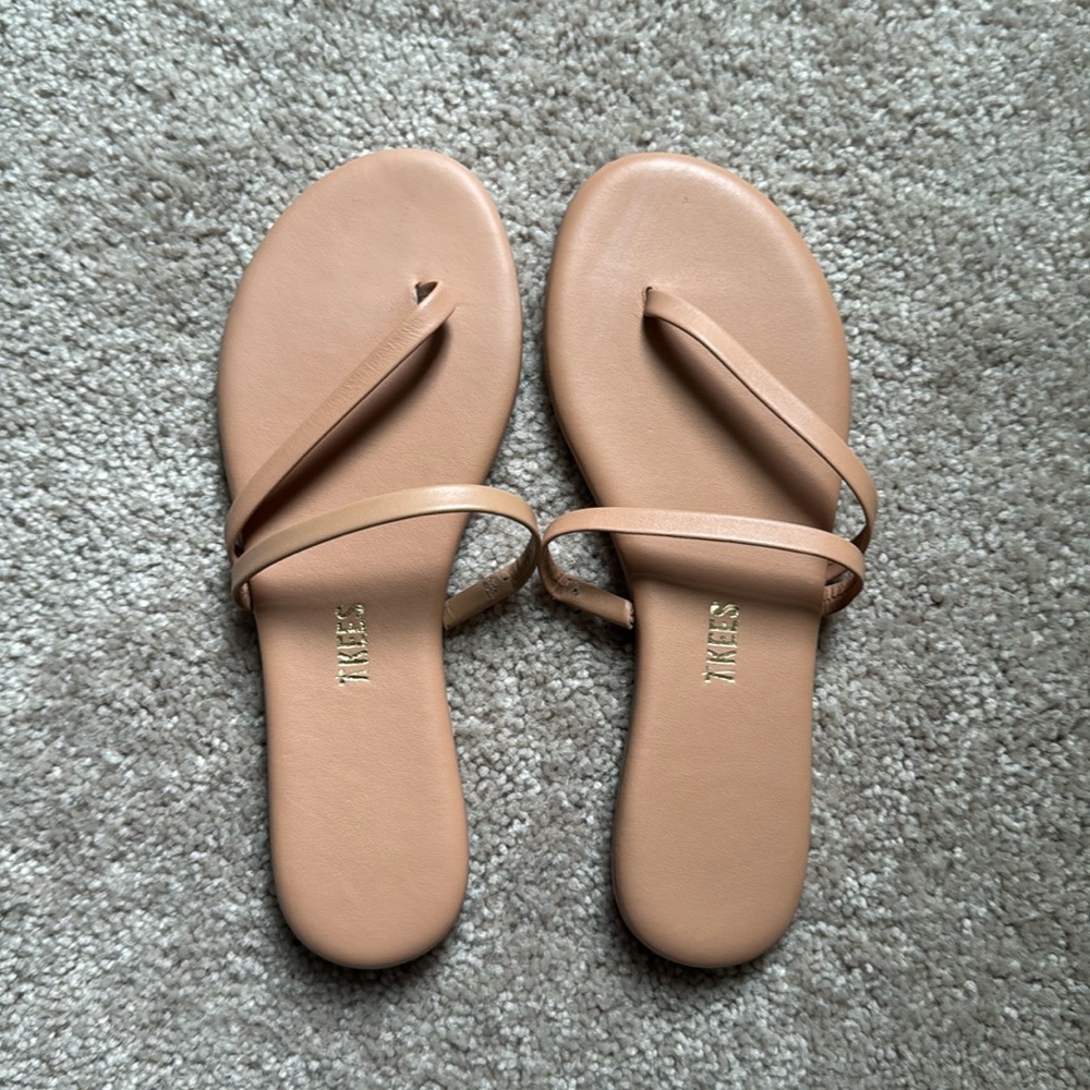 TKEES nude sandal size 6